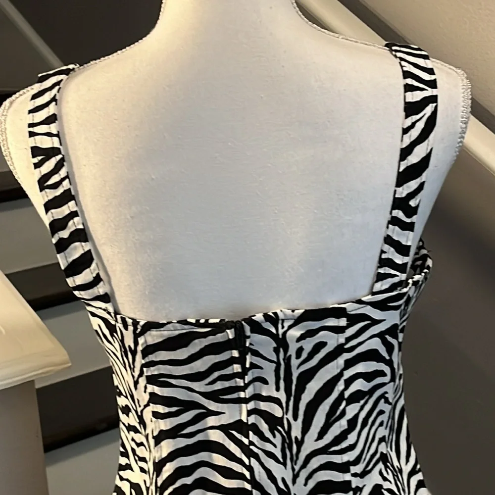 California Concepts Zebra print sleeveless dress. Sz 12 Great for Summer - Picture 7 of 16